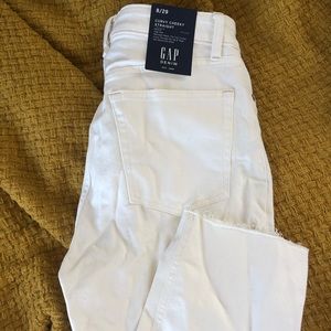 GAP white curvy cheeky straight jeans